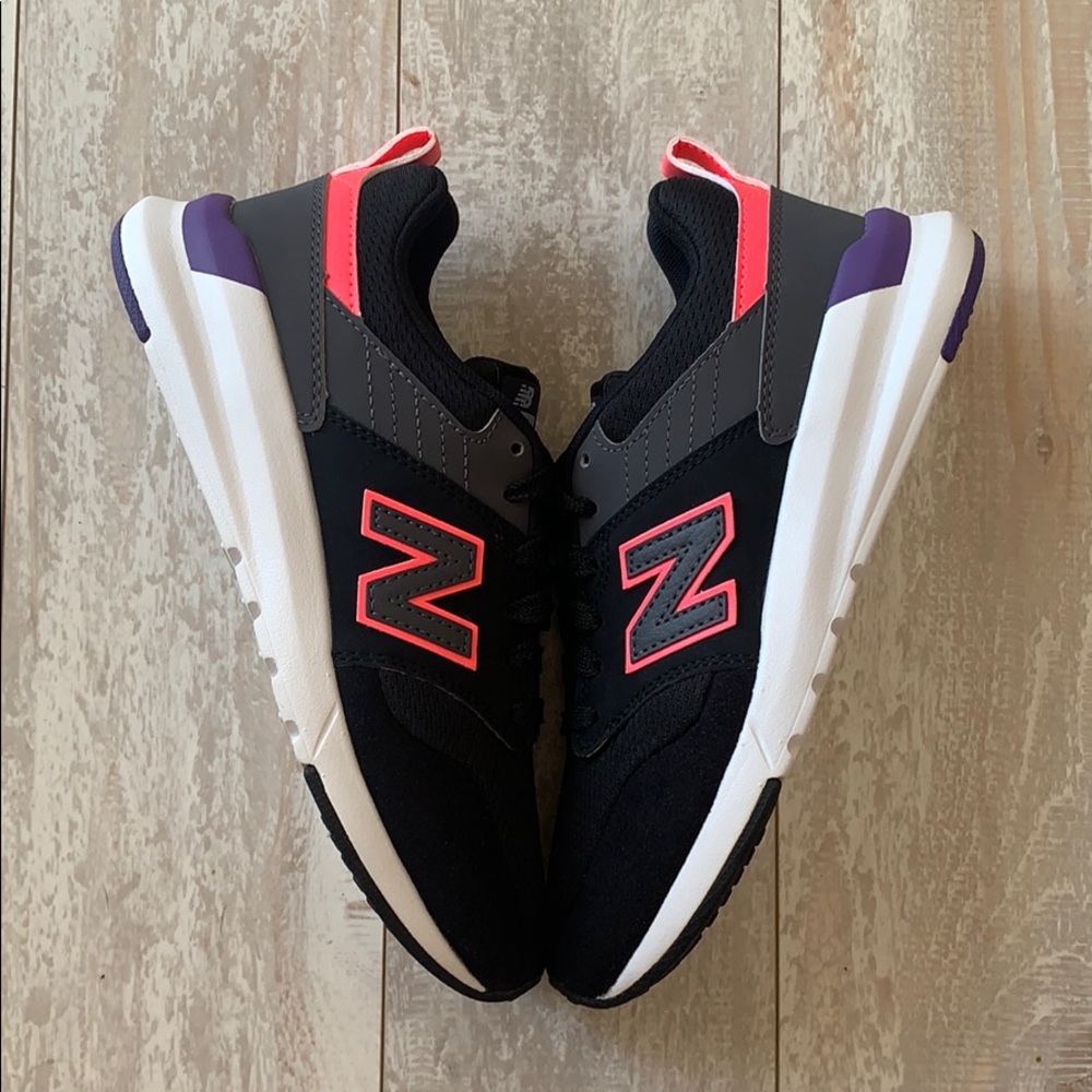 NWT new balance 009 - Picture 5 of 8